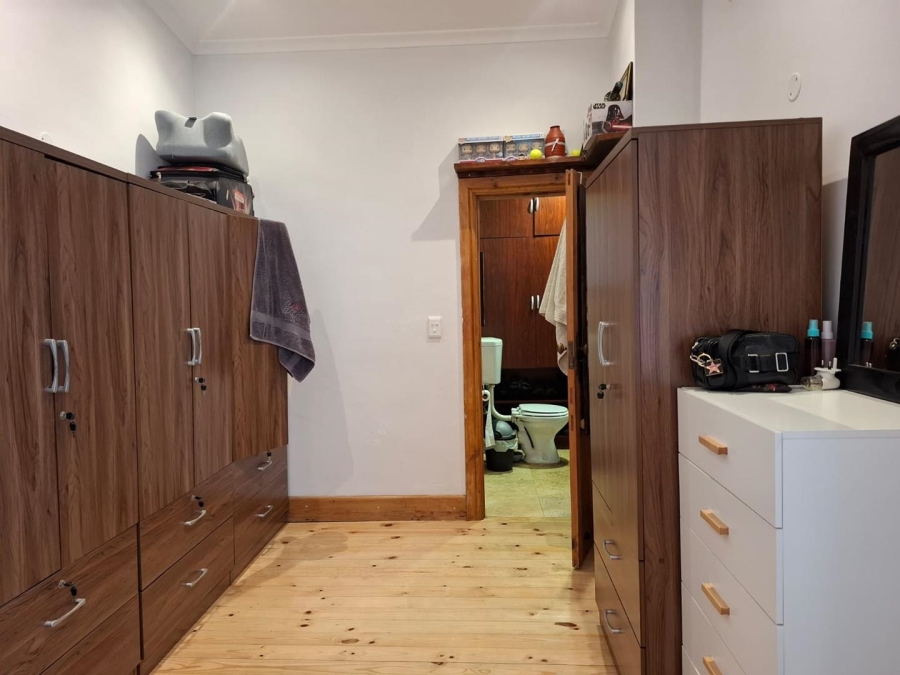 3 Bedroom Property for Sale in Sea Point Western Cape